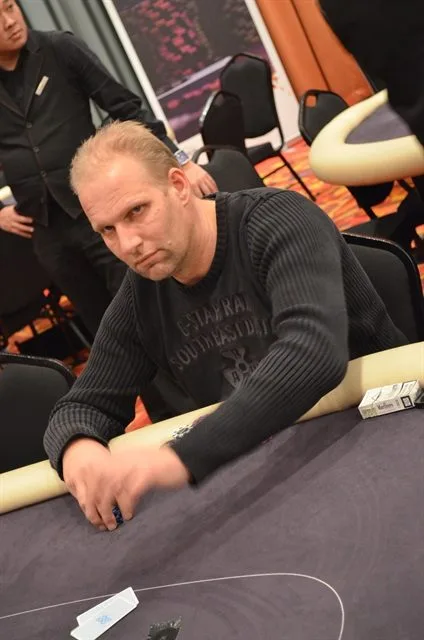 NULL | 2015/01 - Utrecht Poker Series - 700 eu Main Event 